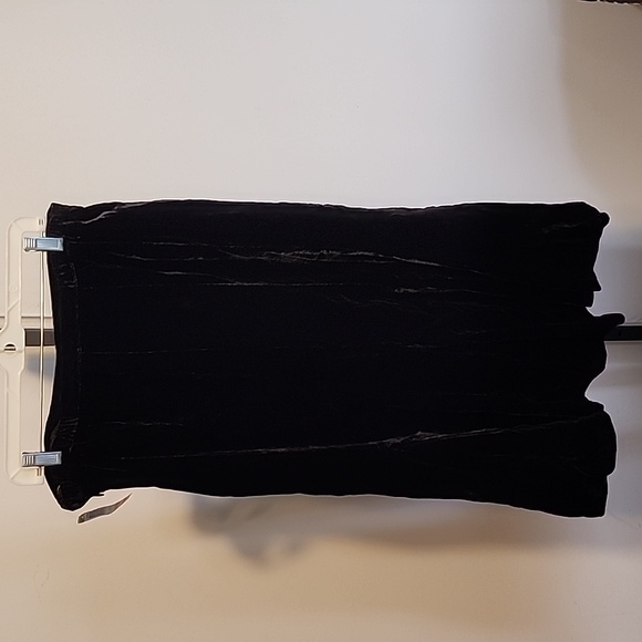 JM Collection Black Skirt - Picture 2 of 2